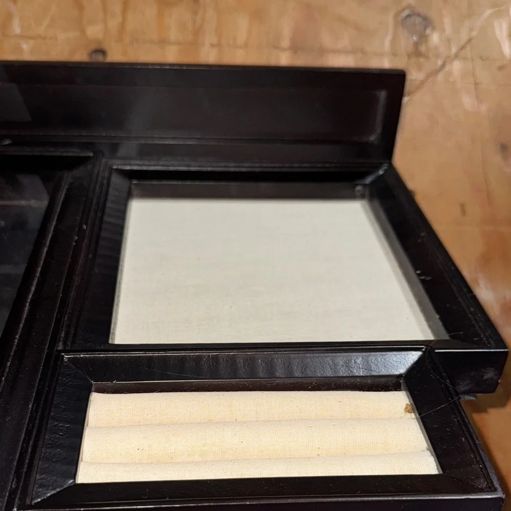 Black Multi-Frame Jewelry Organizer